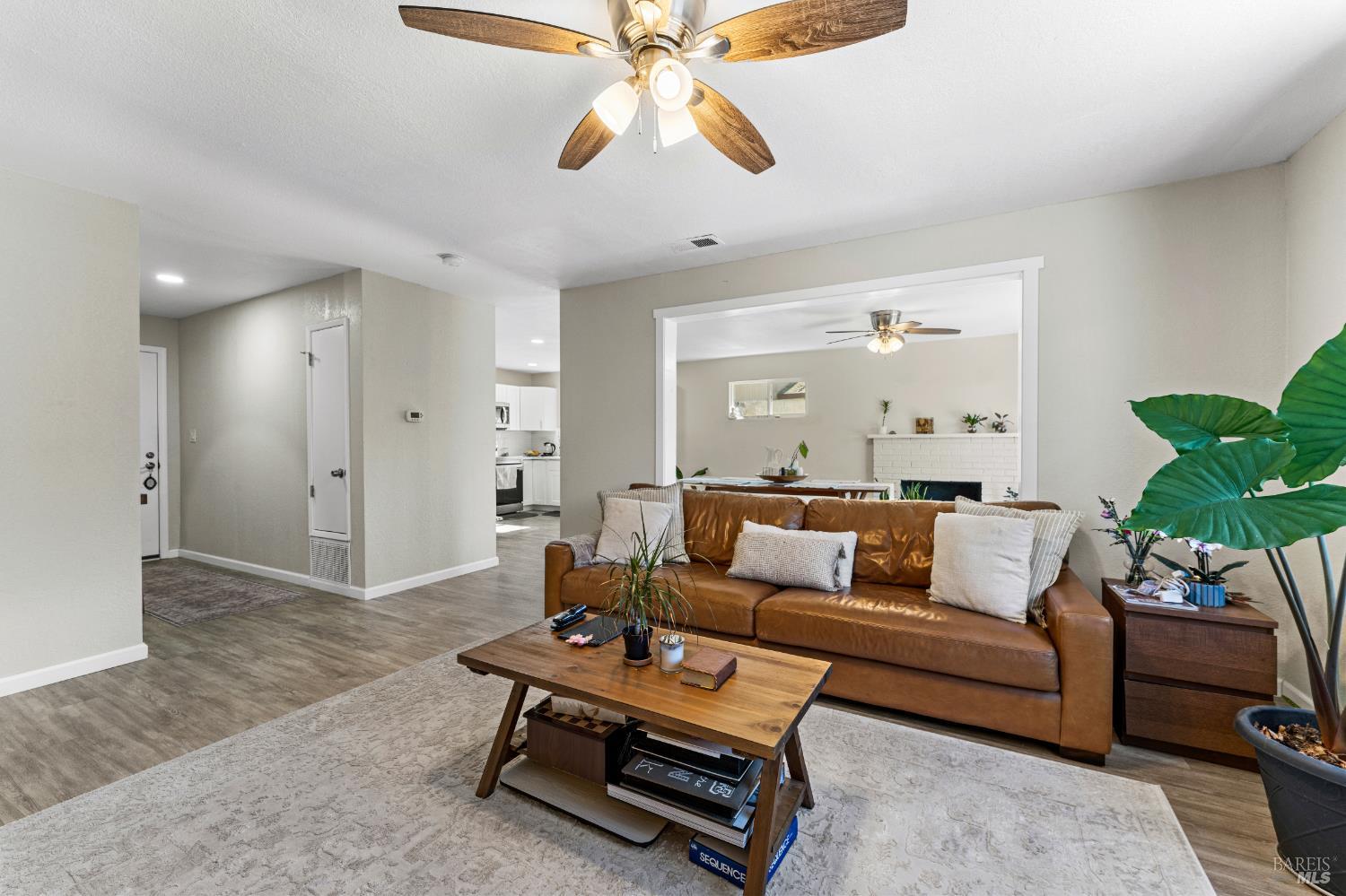 312 Folsom Drive Vacaville CA 95687
