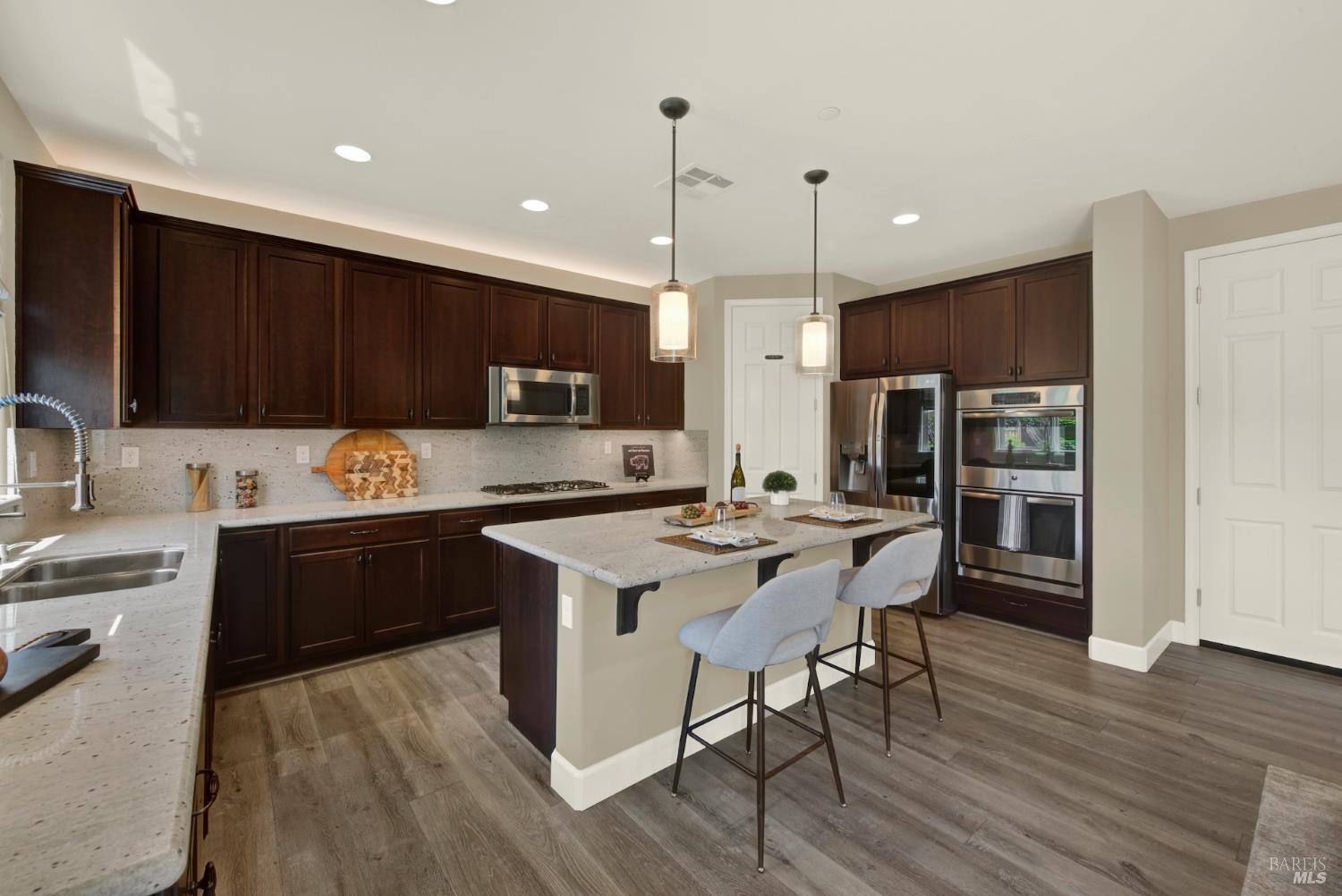 837 Erin Way Napa CA 94559