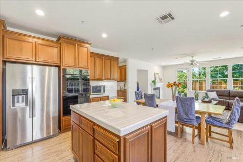 214 Ranch Court Novato CA 94945