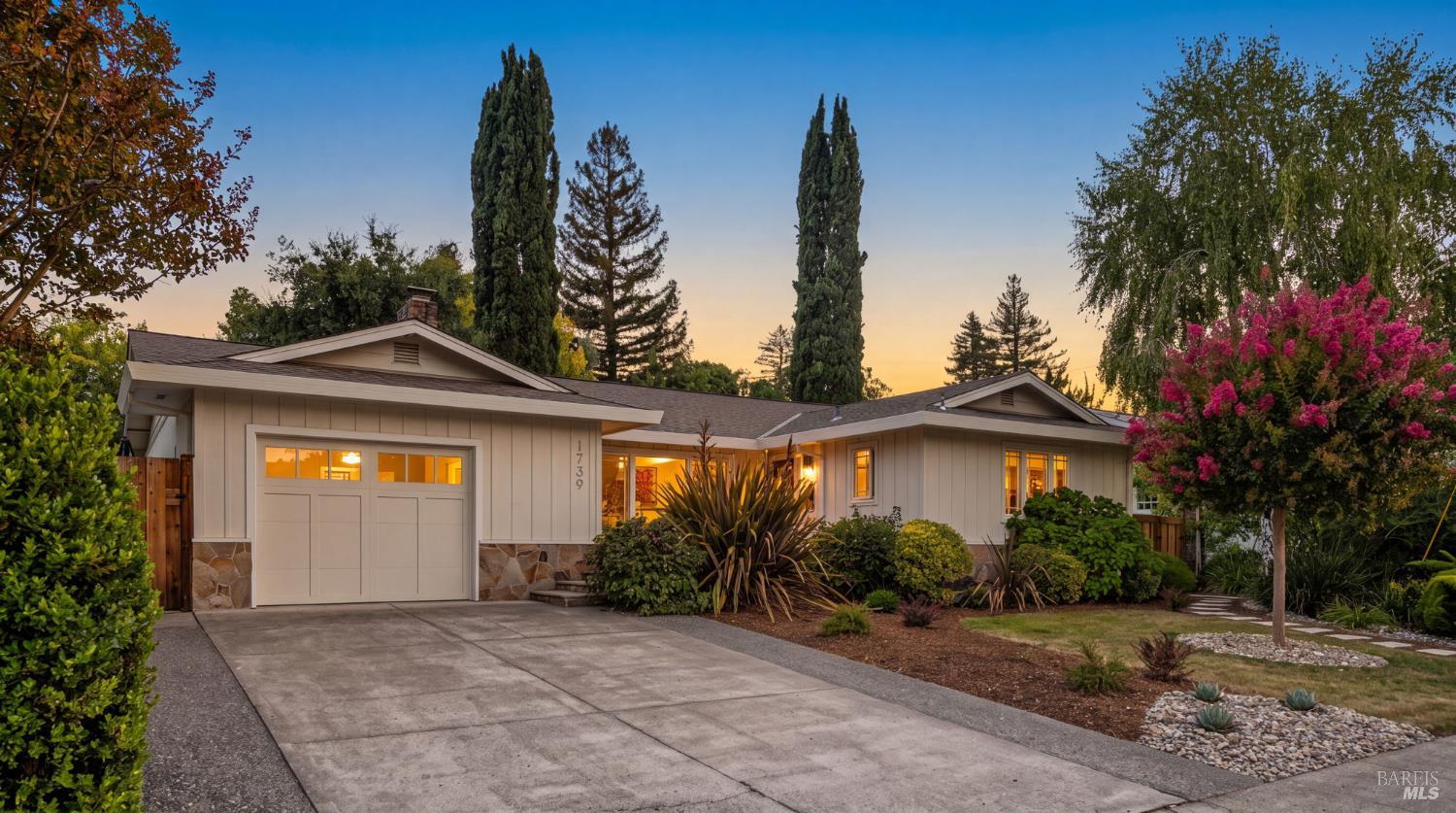 1739 Park Street St. Helena CA 94574