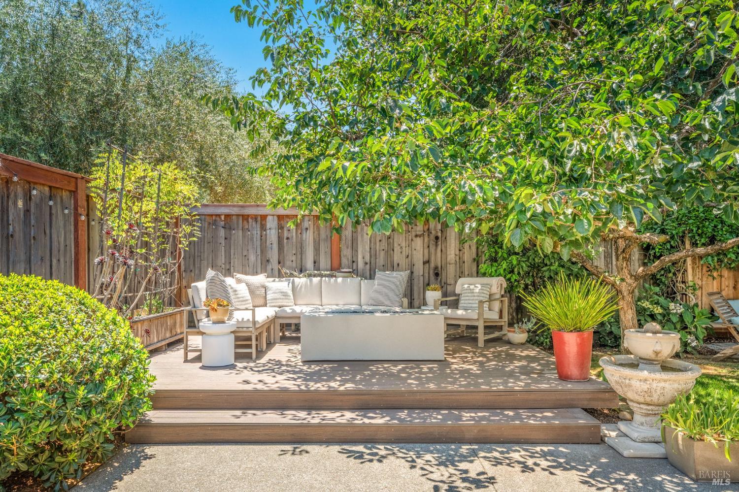 1739 Park Street St. Helena CA 94574