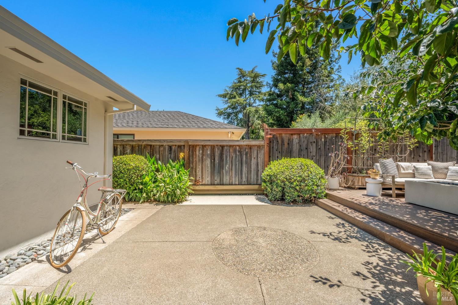 1739 Park Street St. Helena CA 94574