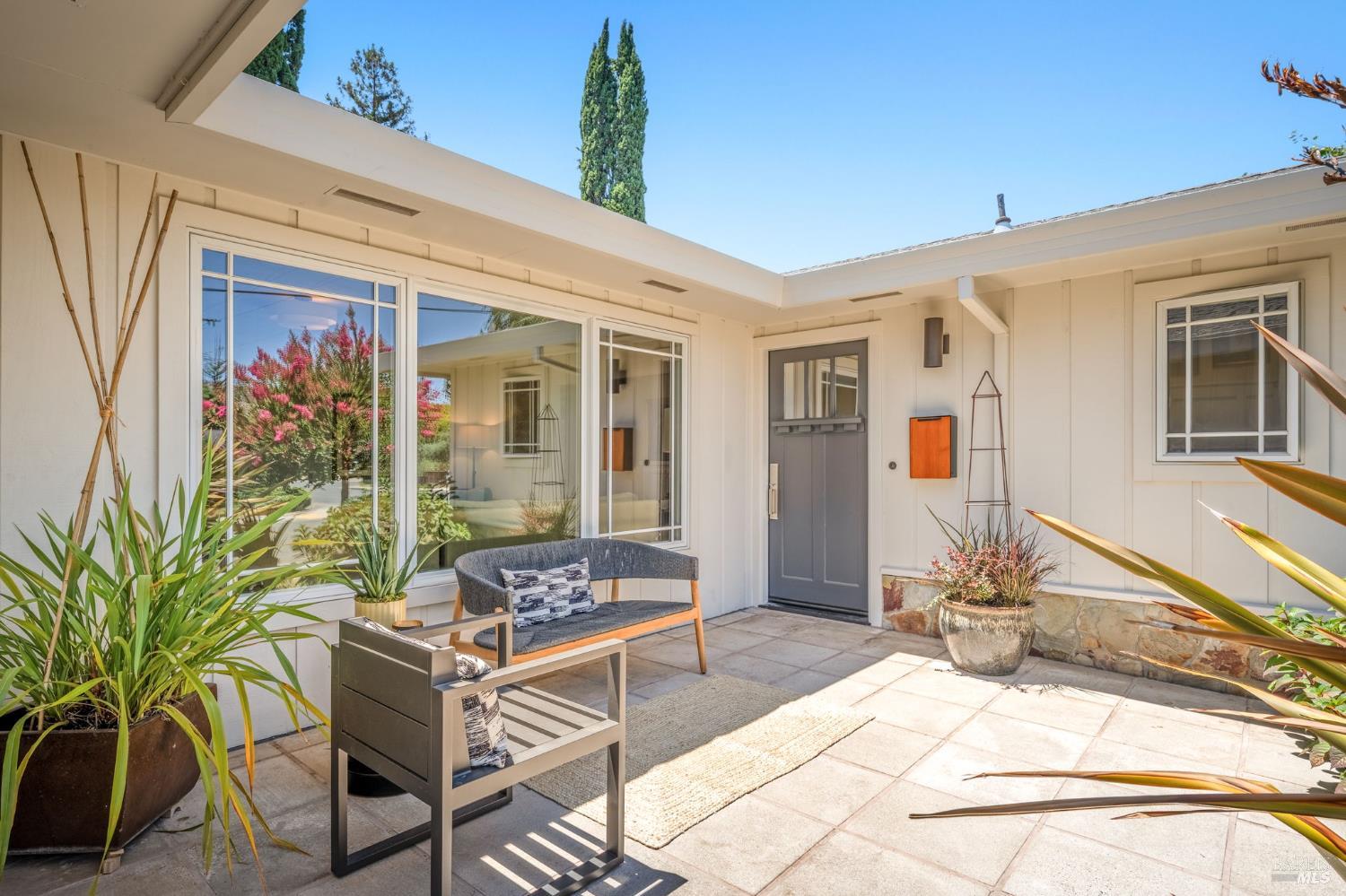 1739 Park Street St. Helena CA 94574