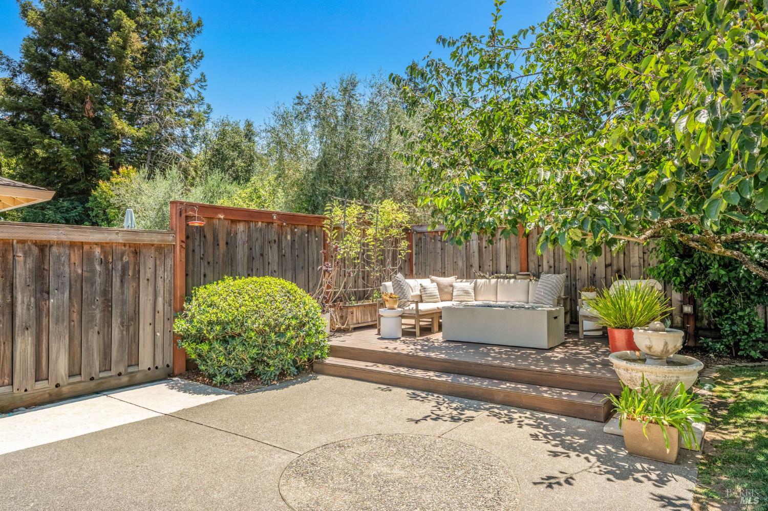 1739 Park Street St. Helena CA 94574