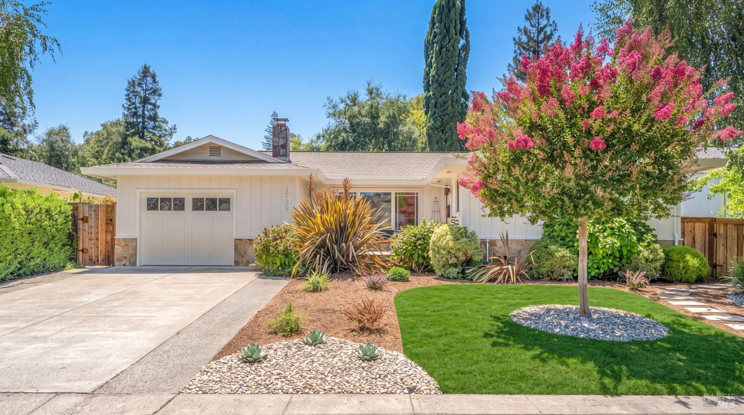 1739 Park Street St. Helena CA 94574