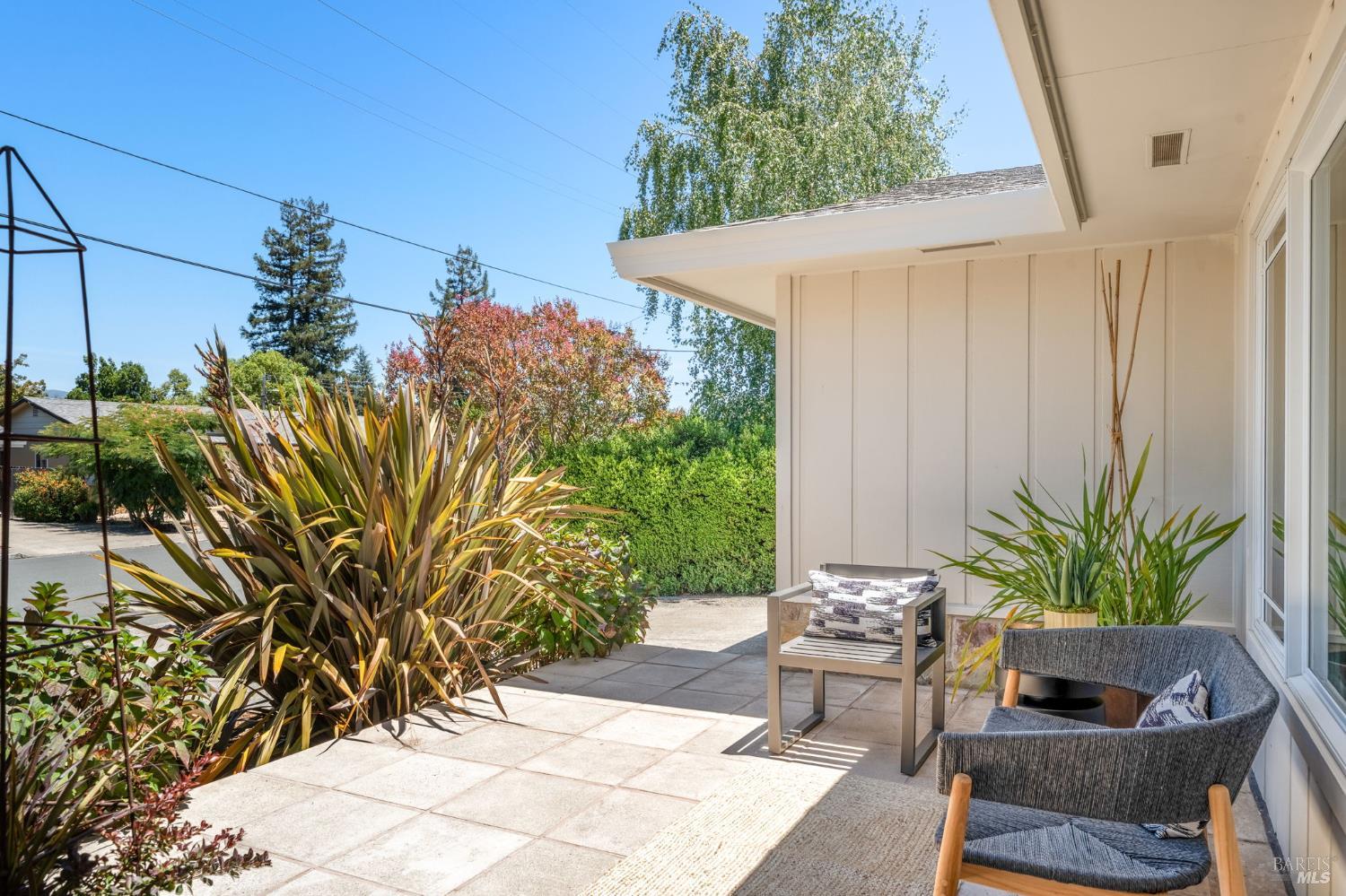 1739 Park Street St. Helena CA 94574
