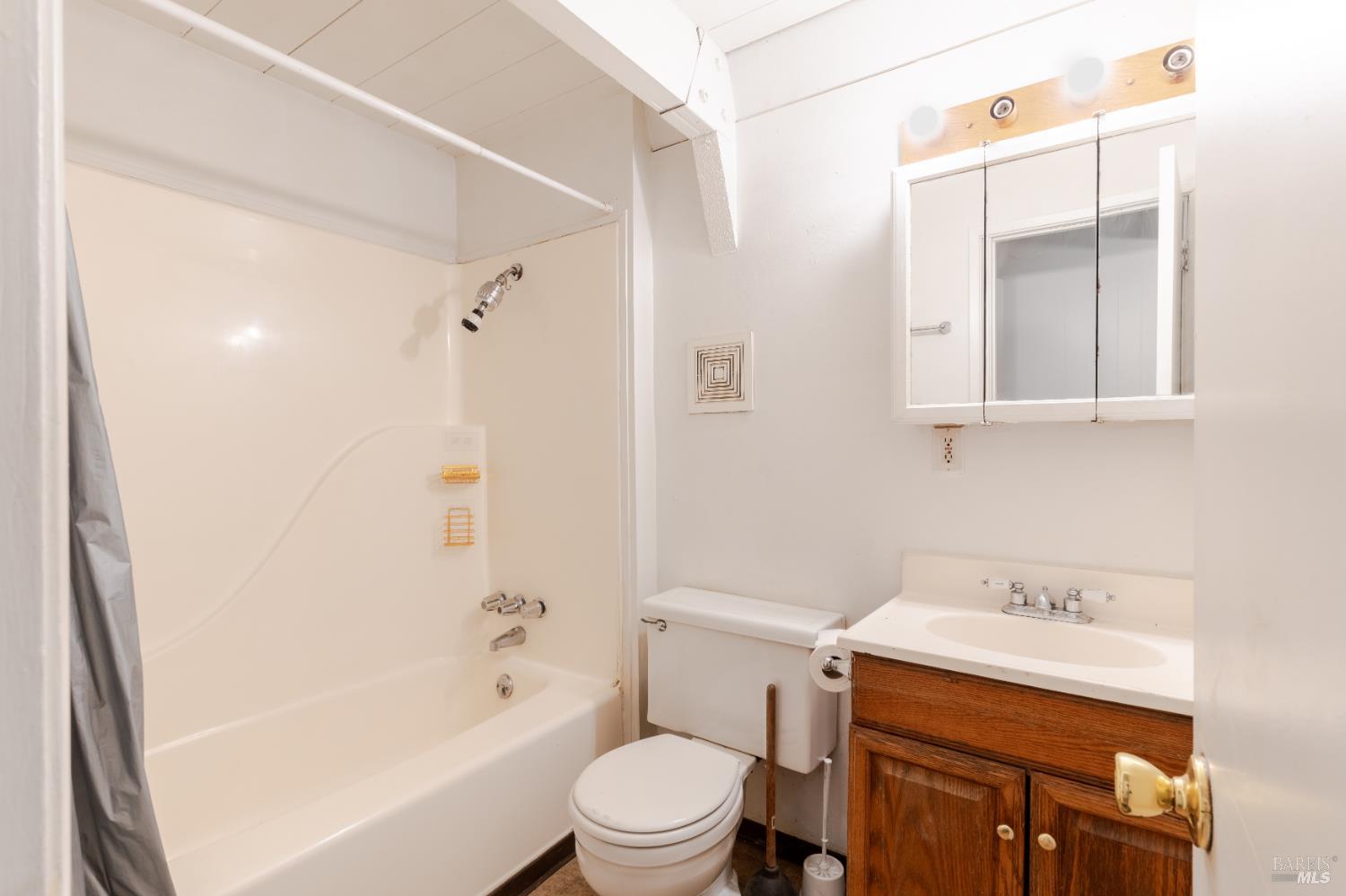 24558 Lilac Drive Willits CA 95490