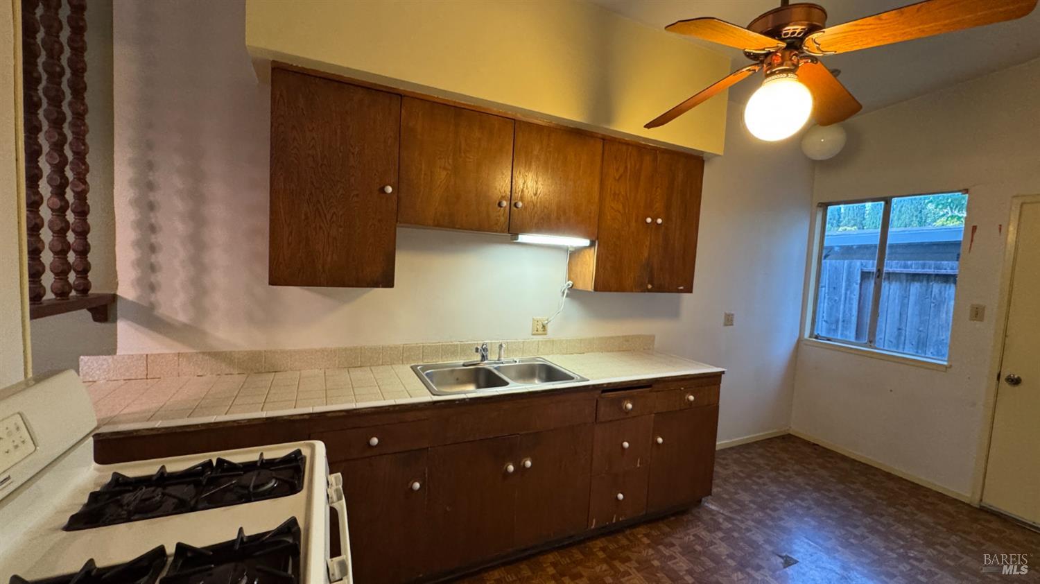 1008 Adrian Way San Rafael CA 94903