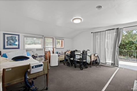 604 Live Oak Avenue Sebastopol CA 95472