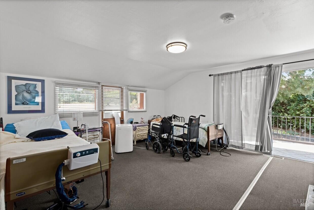 604 Live Oak Avenue Sebastopol CA 95472