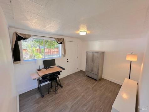 604 Live Oak Avenue Sebastopol CA 95472