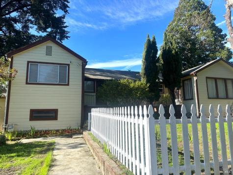 604 Live Oak Avenue Sebastopol CA 95472
