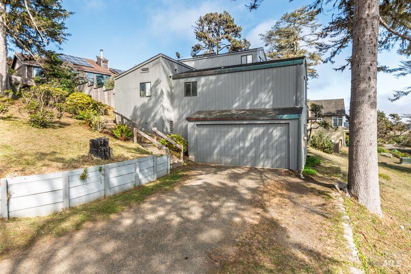 38851 Sedalia Drive Gualala CA 95445