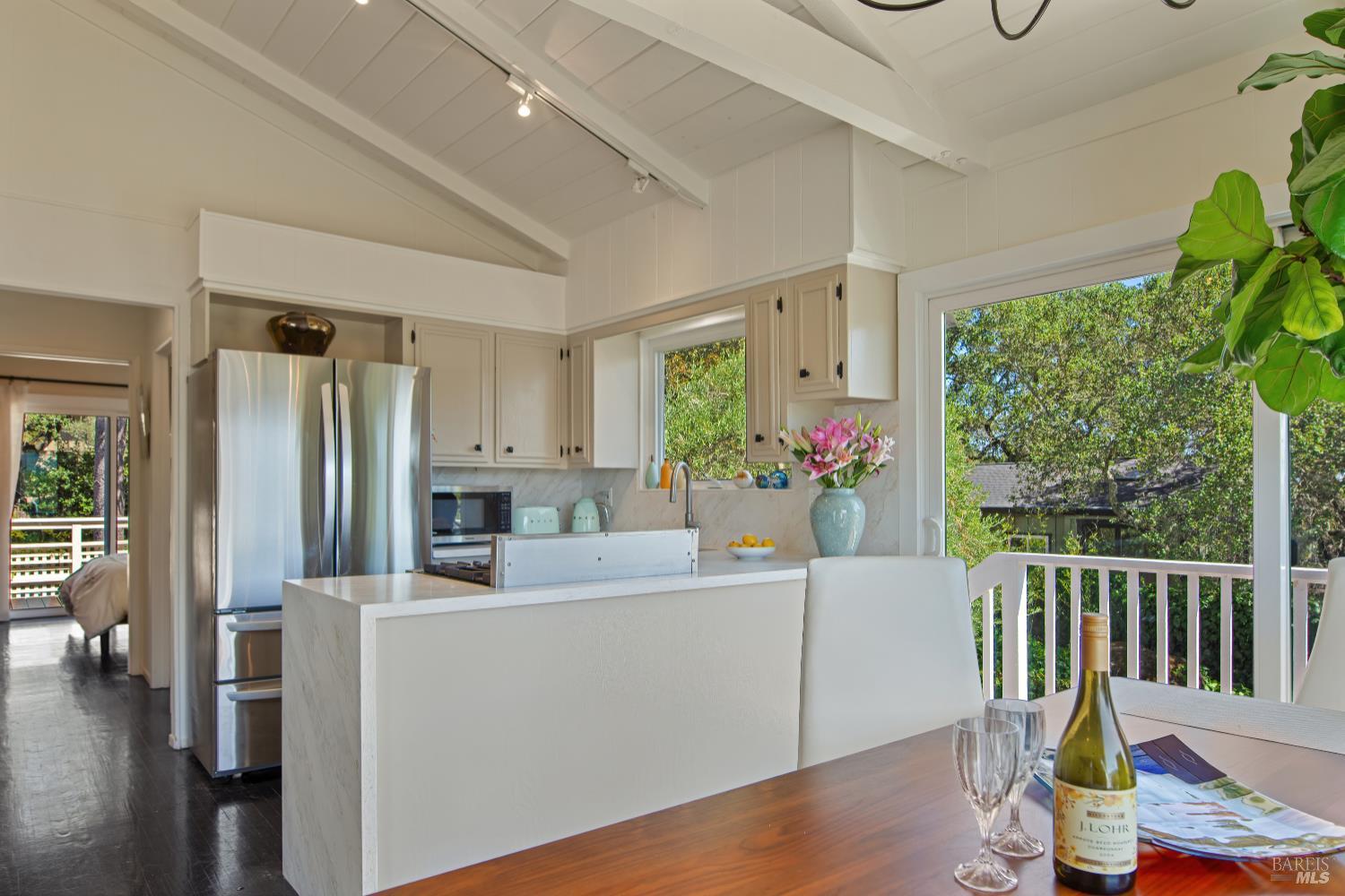 17217 Hillcrest Avenue Sonoma CA 95476