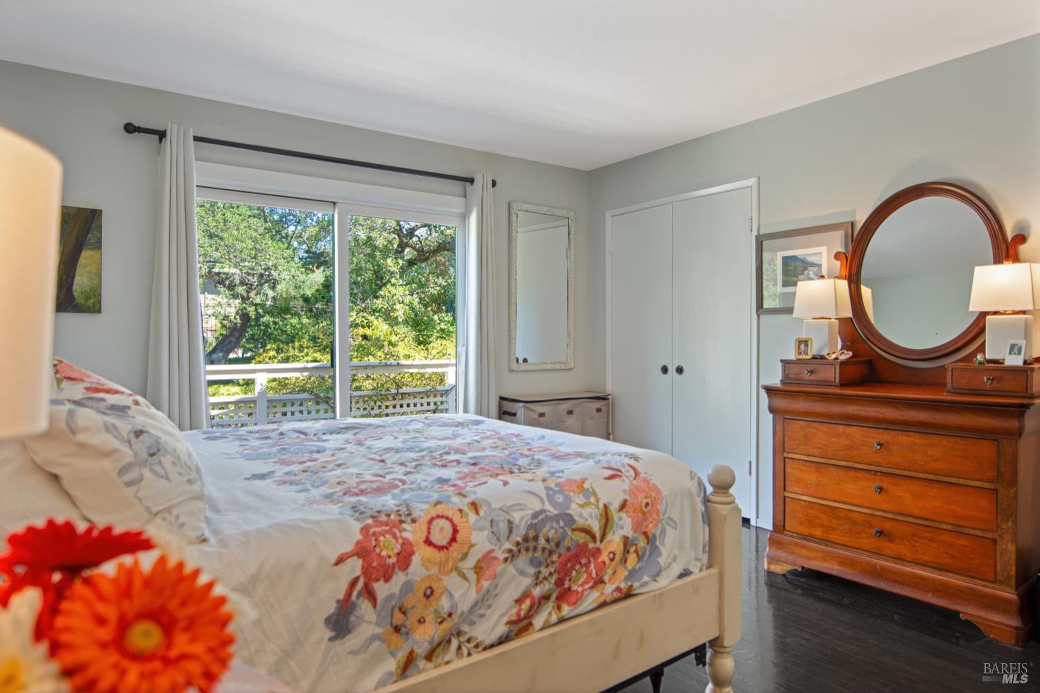 17217 Hillcrest Avenue Sonoma CA 95476
