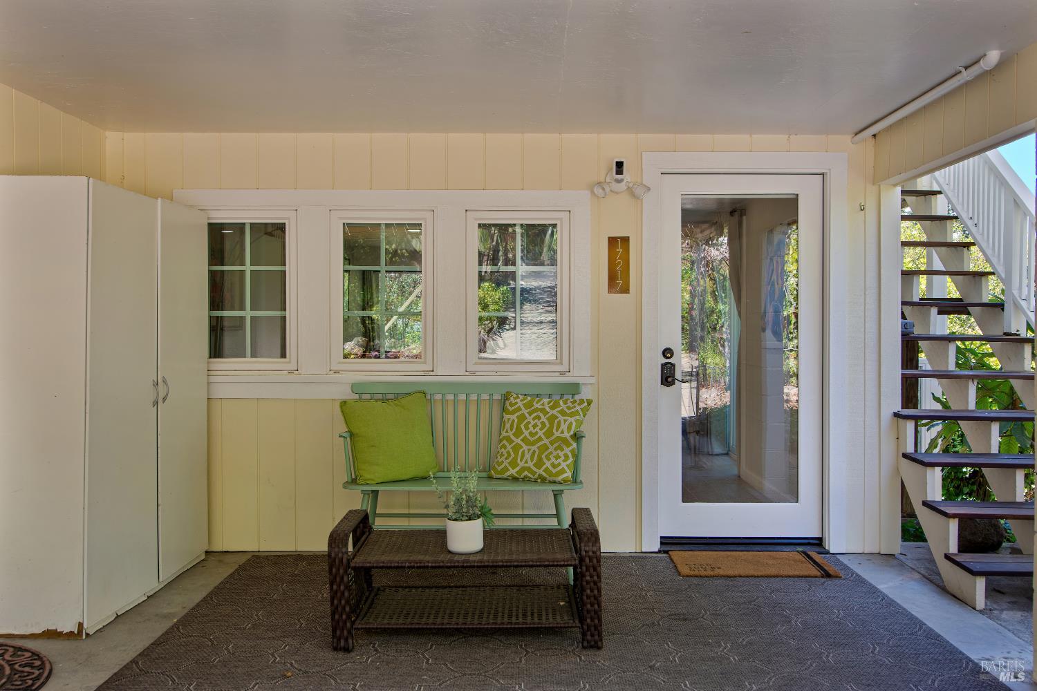 17217 Hillcrest Avenue Sonoma CA 95476