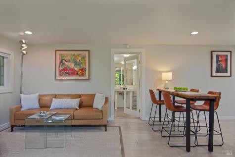 17217 Hillcrest Avenue Sonoma CA 95476