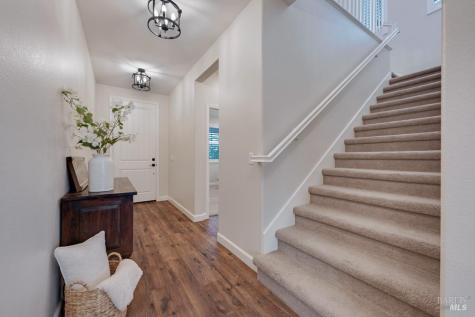 7447 Wendy Drive Rohnert Park CA 94928