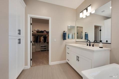 7447 Wendy Drive Rohnert Park CA 94928