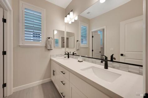 7447 Wendy Drive Rohnert Park CA 94928