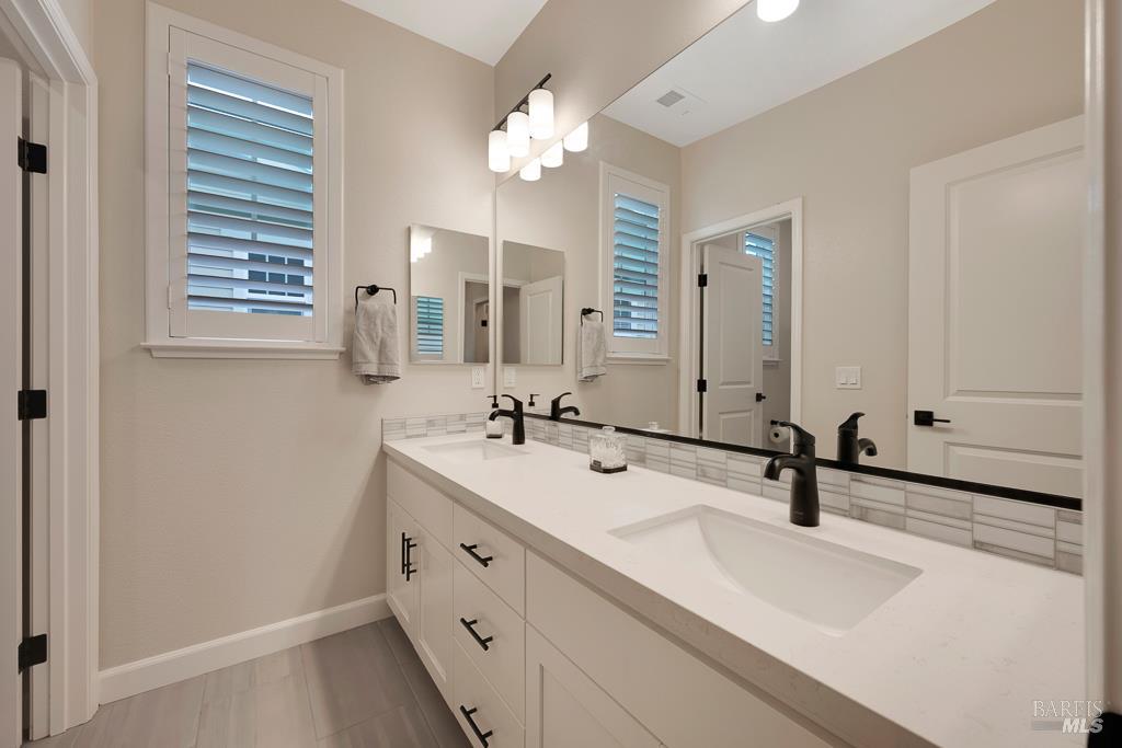 7447 Wendy Drive Rohnert Park CA 94928