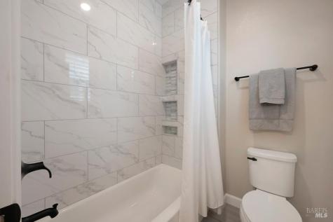 7447 Wendy Drive Rohnert Park CA 94928