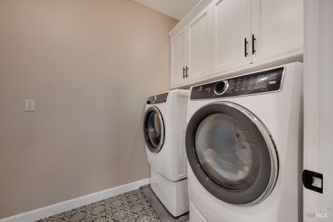 7447 Wendy Drive Rohnert Park CA 94928