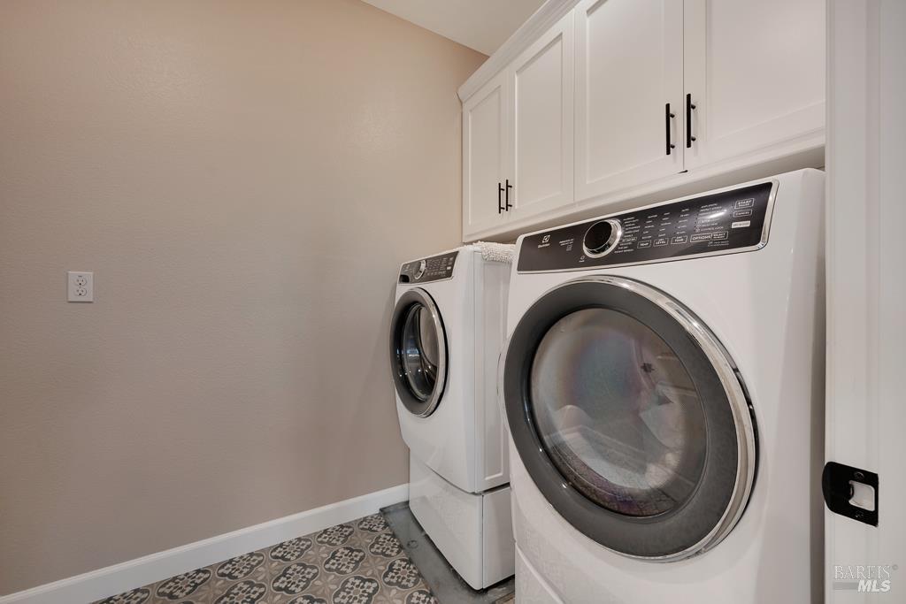 7447 Wendy Drive Rohnert Park CA 94928