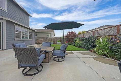 7447 Wendy Drive Rohnert Park CA 94928