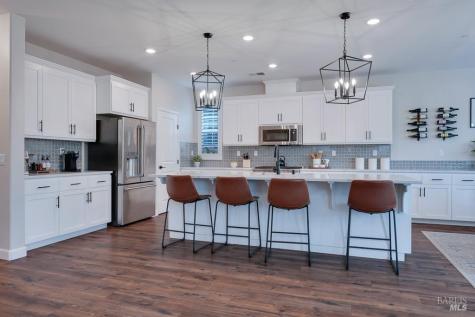 7447 Wendy Drive Rohnert Park CA 94928
