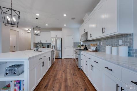 7447 Wendy Drive Rohnert Park CA 94928