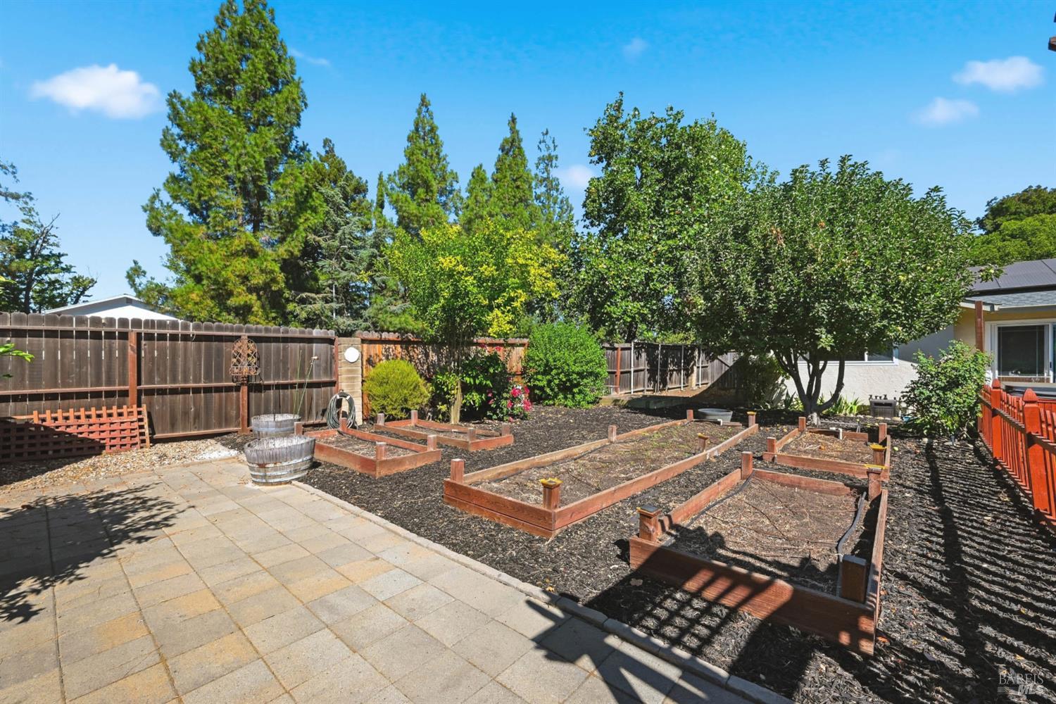 1000 Woodridge Drive Vacaville CA 95687