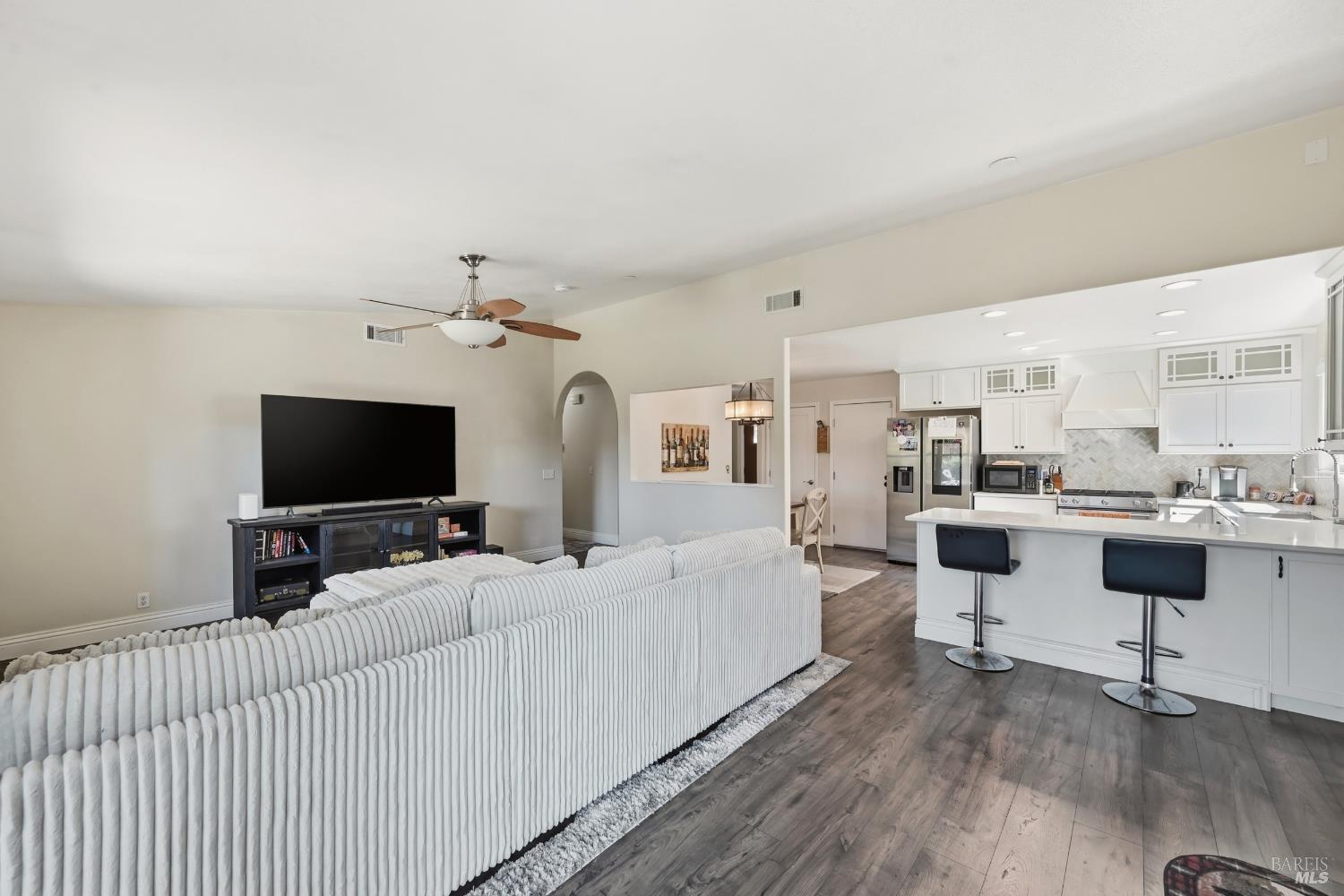 1000 Woodridge Drive Vacaville CA 95687