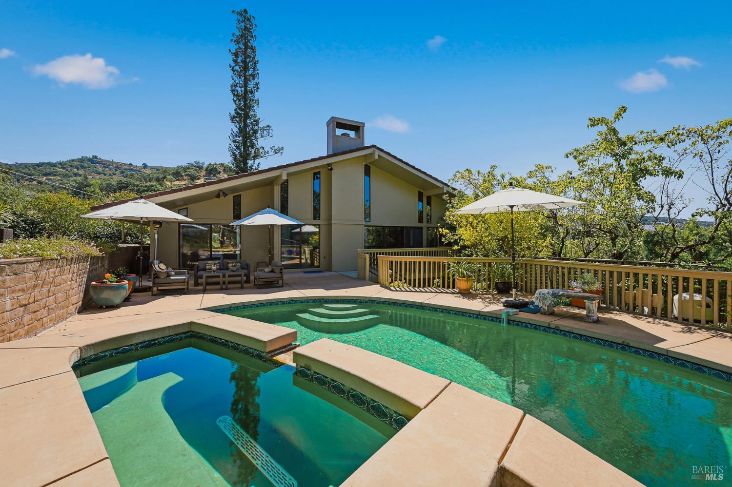 530 Westgate Drive Napa CA 94558