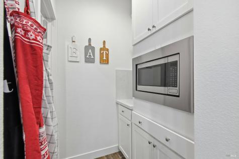 2571 Estery Lane Santa Rosa CA 95403