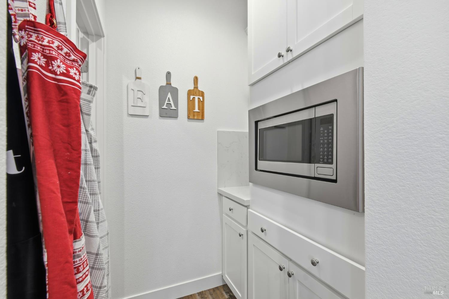 2571 Estery Lane Santa Rosa CA 95403