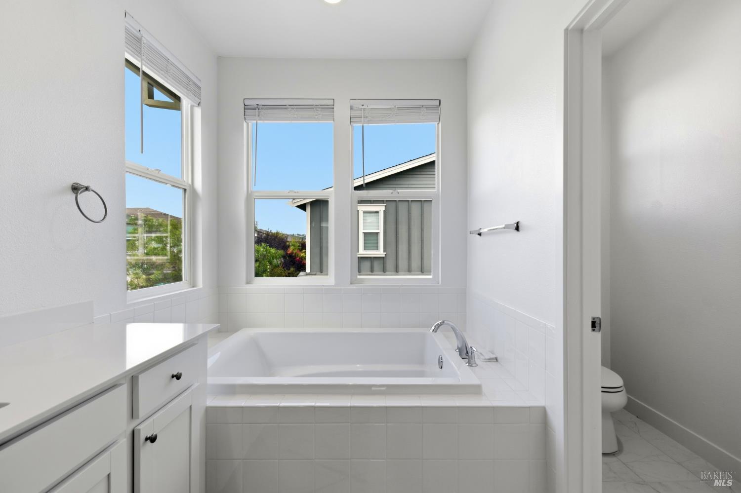 2571 Estery Lane Santa Rosa CA 95403