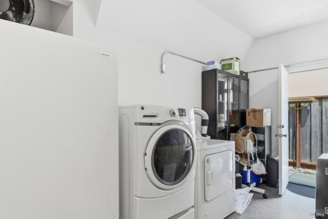 2571 Estery Lane Santa Rosa CA 95403