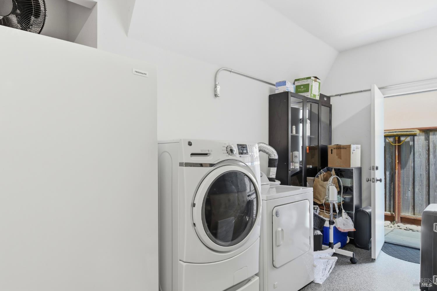 2571 Estery Lane Santa Rosa CA 95403