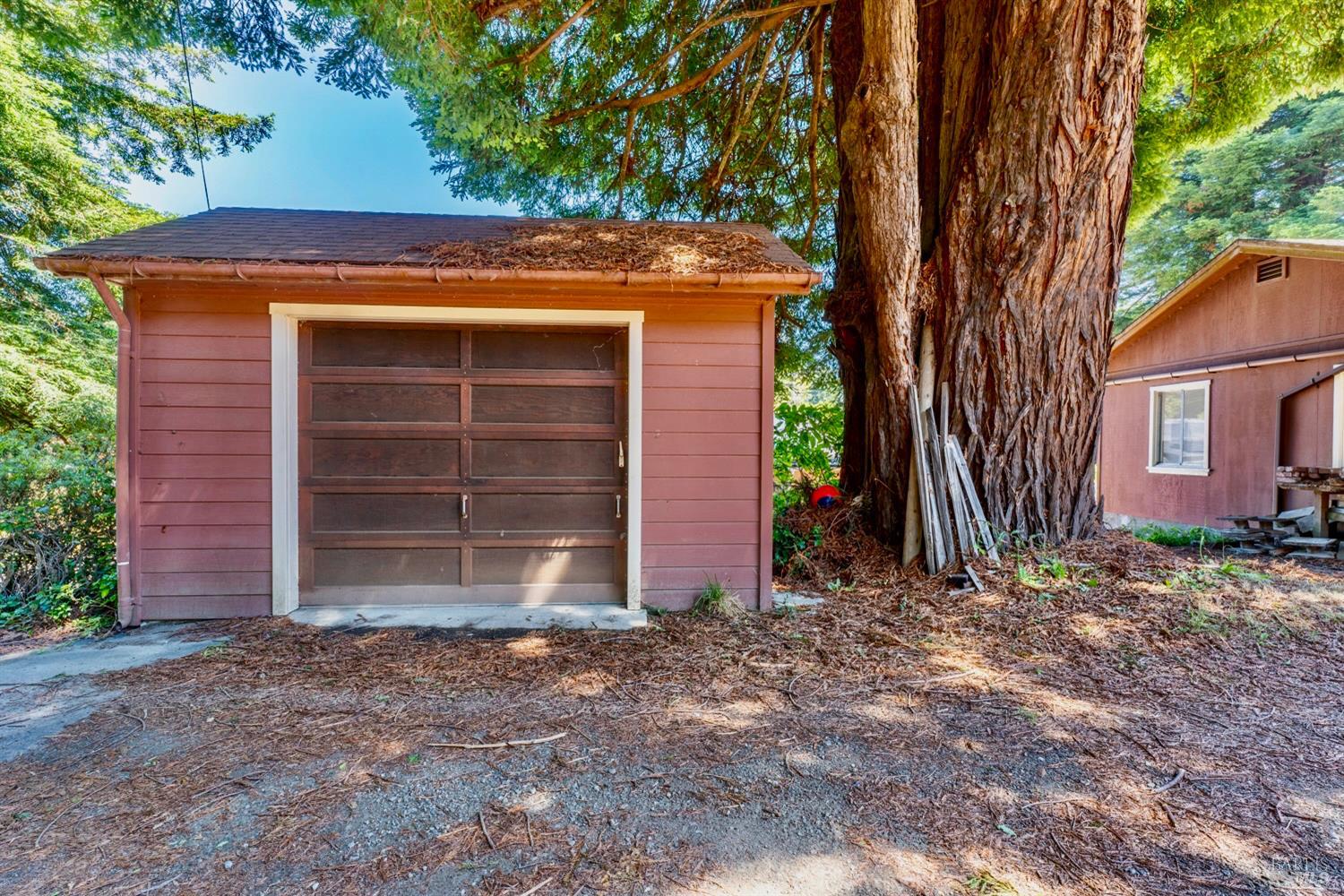 18961 Symes Lane Fort Bragg CA 95437
