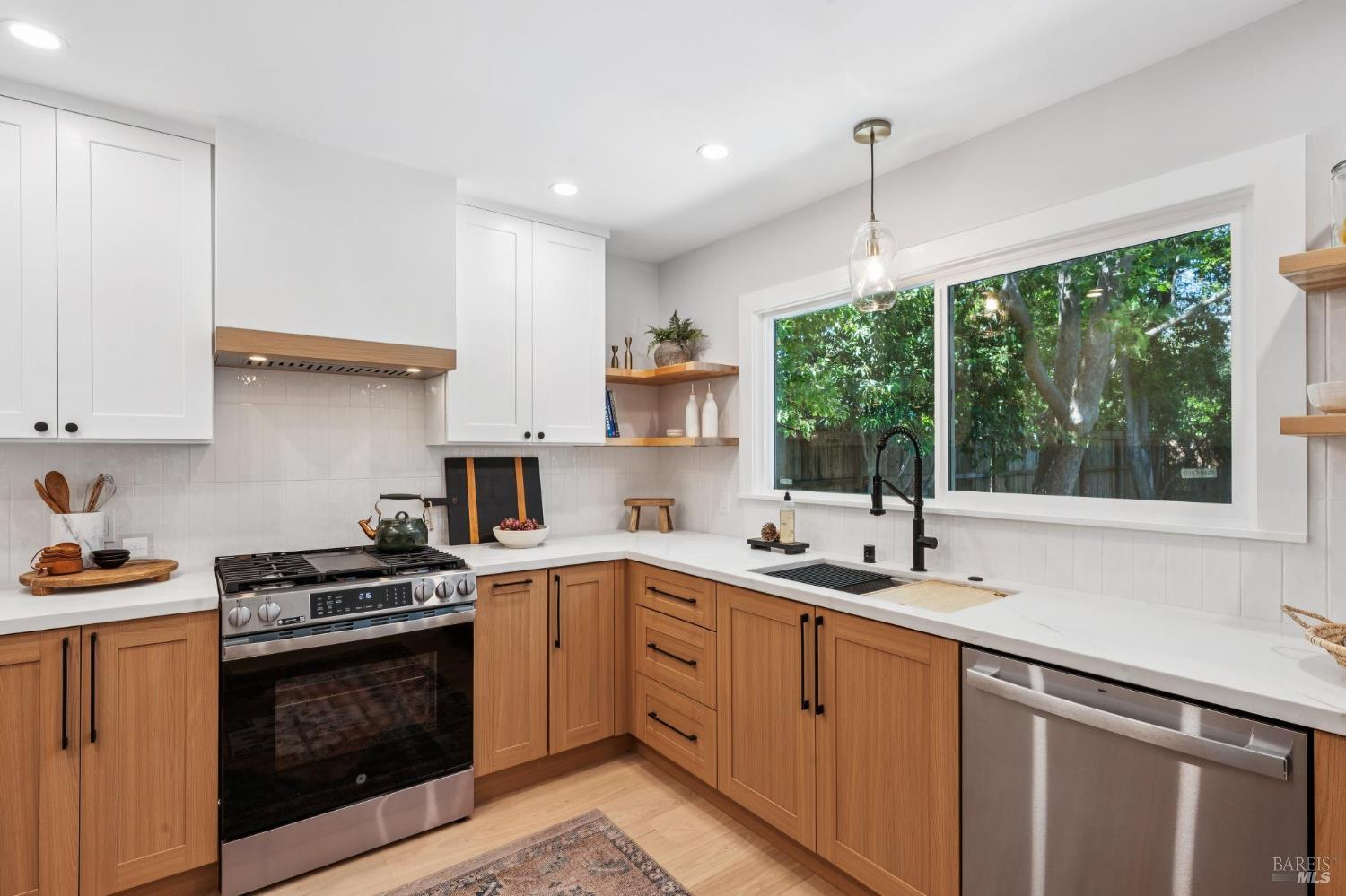 75 San Carlos Way Novato CA 94945