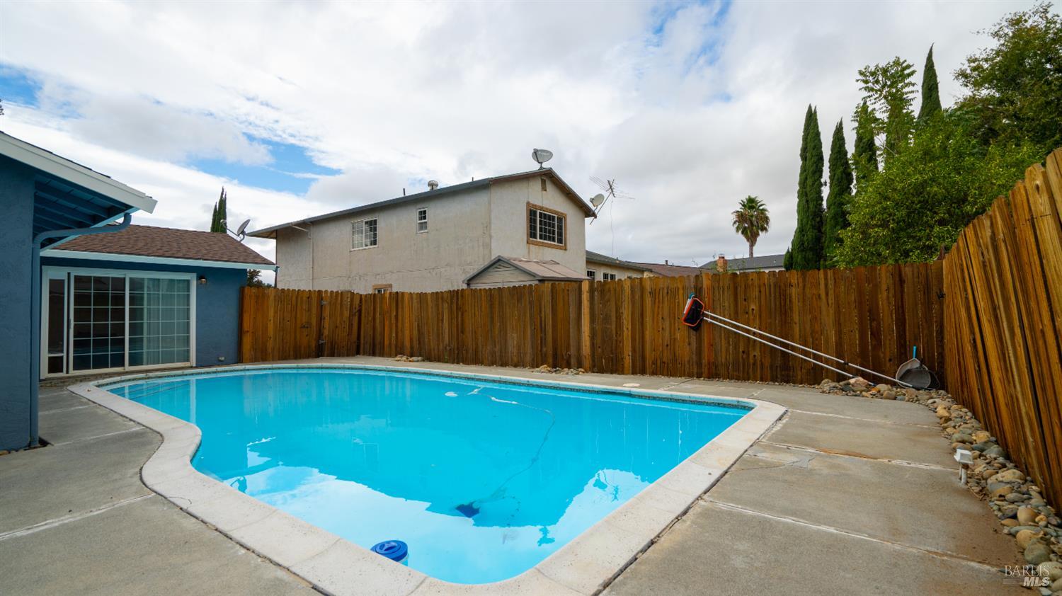 349 Royal Oaks Drive Vacaville CA 95687