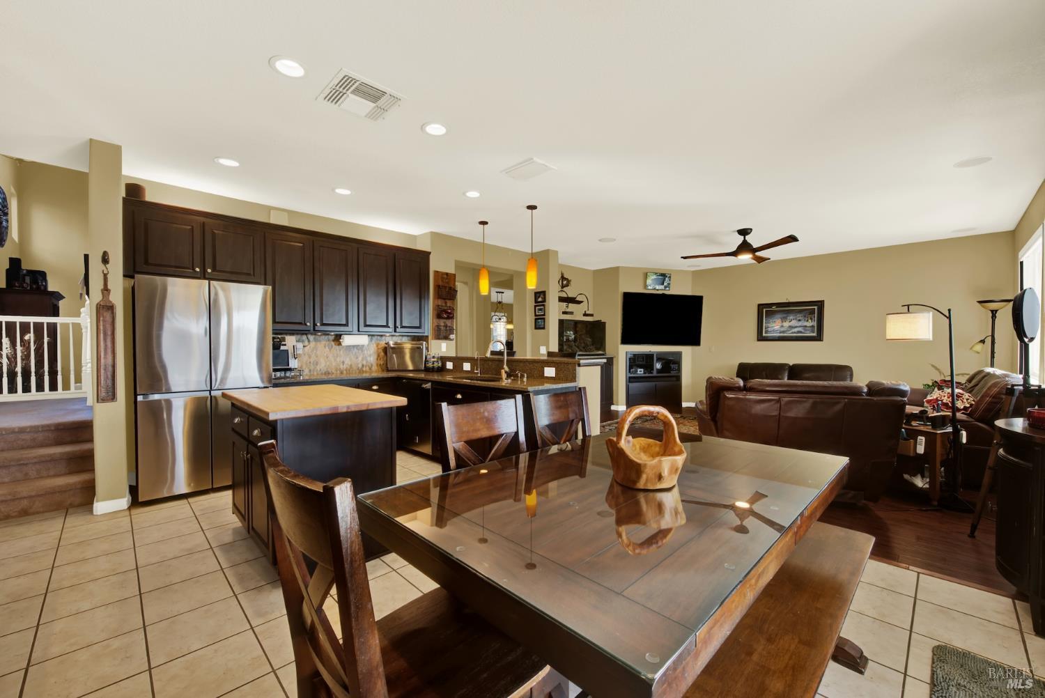 670 Ruby Drive Vacaville CA 95687