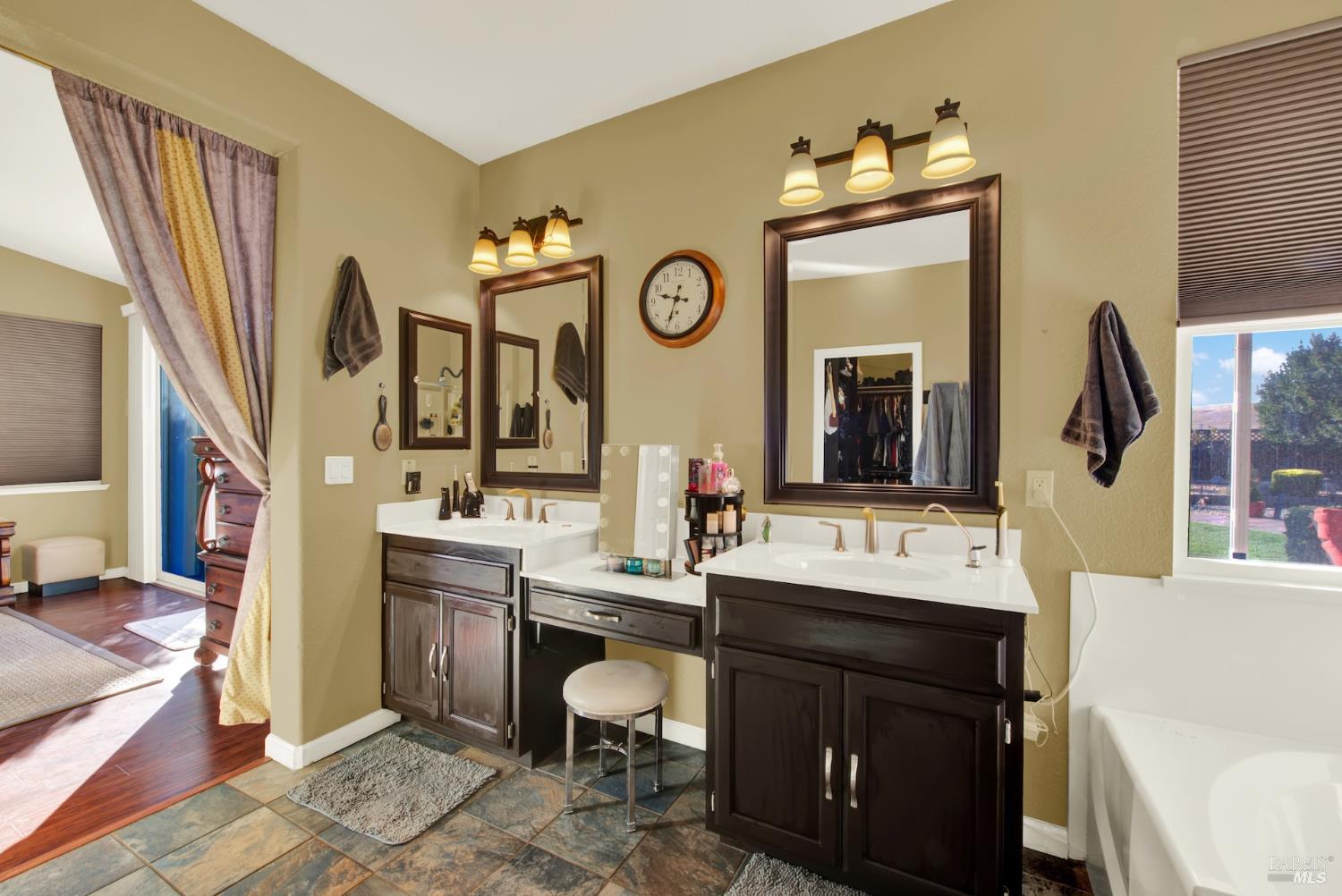 670 Ruby Drive Vacaville CA 95687