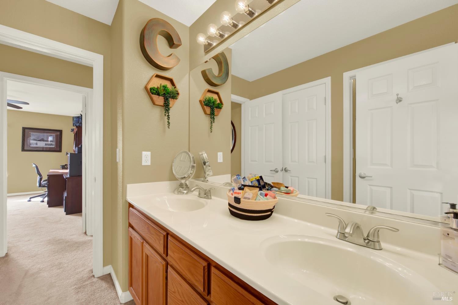 670 Ruby Drive Vacaville CA 95687