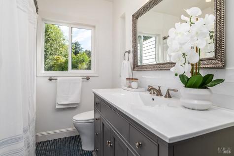 7 Rutherford Avenue San Anselmo CA 94960