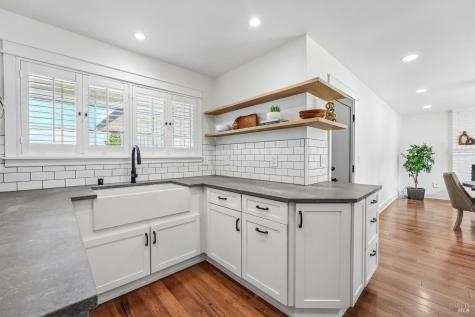 5430 Spain Avenue Santa Rosa CA 95409