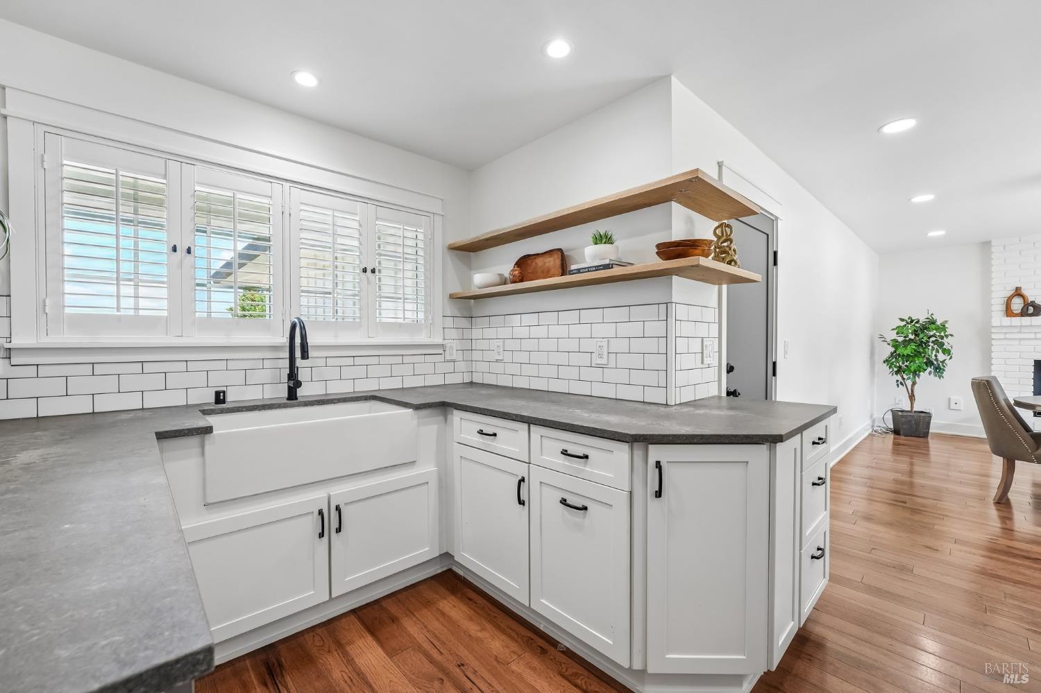5430 Spain Avenue Santa Rosa CA 95409