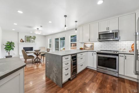 5430 Spain Avenue Santa Rosa CA 95409