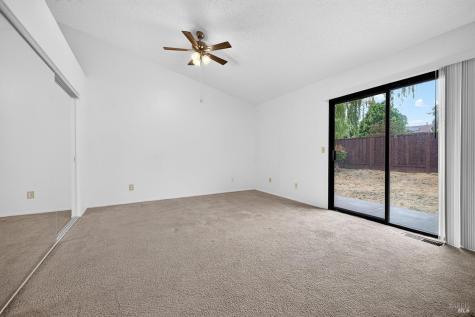 527 Mallory Avenue Windsor CA 95492